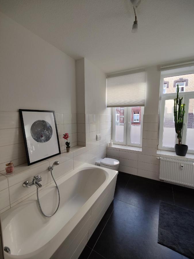 Neu Sanierte Wohnung Mit Balkon Und Stellplatz إرفورت المظهر الخارجي الصورة